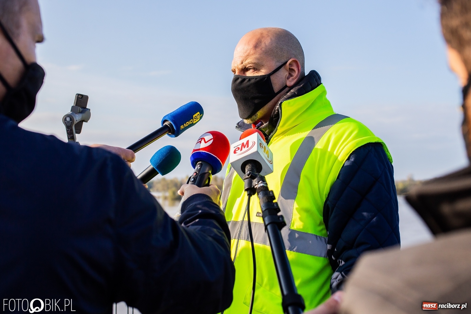 Zdjęcie w galerii na portalu naszraciborz.pl: Zbiornik Racibórz zadziałał. Fala efektywnie spłaszczona [FOTO i WIDEO] wiadomości z regionu