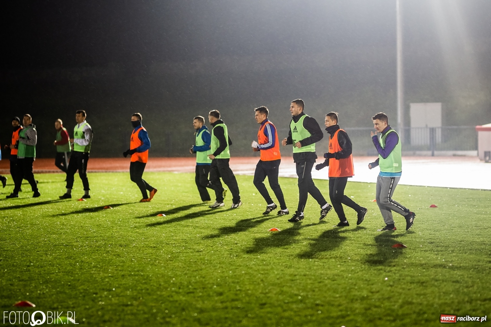 Zdjęcie w galerii na portalu naszraciborz.pl: Właśnie tak trenują sędziowie Podokręgu Racibórz [FOTO] wiadomości z regionu