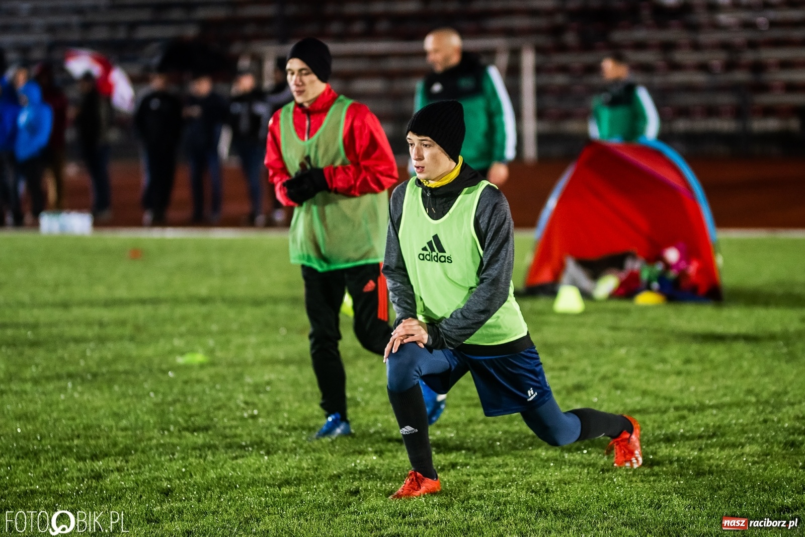 Zdjęcie w galerii na portalu naszraciborz.pl: Właśnie tak trenują sędziowie Podokręgu Racibórz [FOTO] wiadomości z regionu