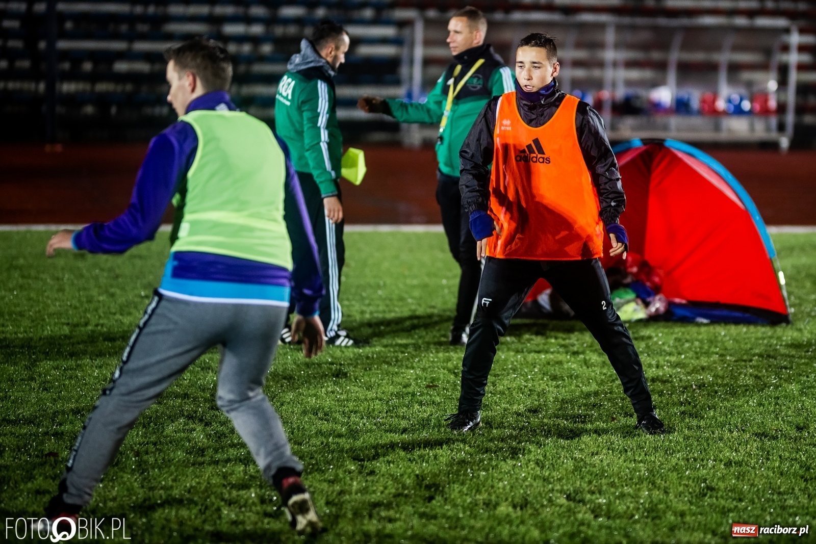 Zdjęcie w galerii na portalu naszraciborz.pl: Właśnie tak trenują sędziowie Podokręgu Racibórz [FOTO] wiadomości z regionu