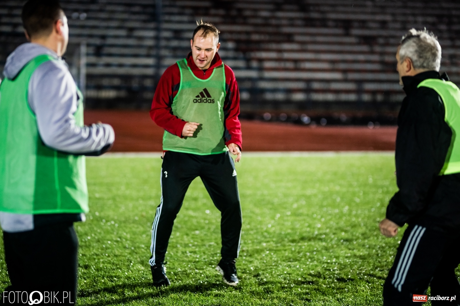 Zdjęcie w galerii na portalu naszraciborz.pl: Właśnie tak trenują sędziowie Podokręgu Racibórz [FOTO] wiadomości z regionu