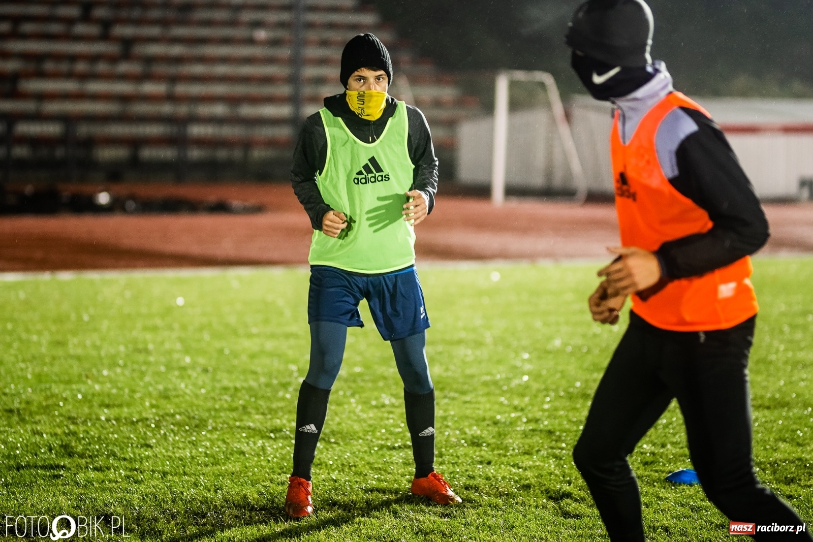 Zdjęcie w galerii na portalu naszraciborz.pl: Właśnie tak trenują sędziowie Podokręgu Racibórz [FOTO] wiadomości z regionu