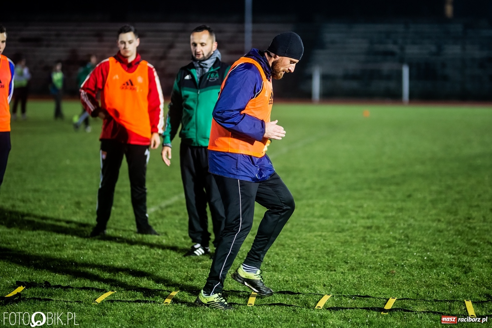 Zdjęcie w galerii na portalu naszraciborz.pl: Właśnie tak trenują sędziowie Podokręgu Racibórz [FOTO] wiadomości z regionu