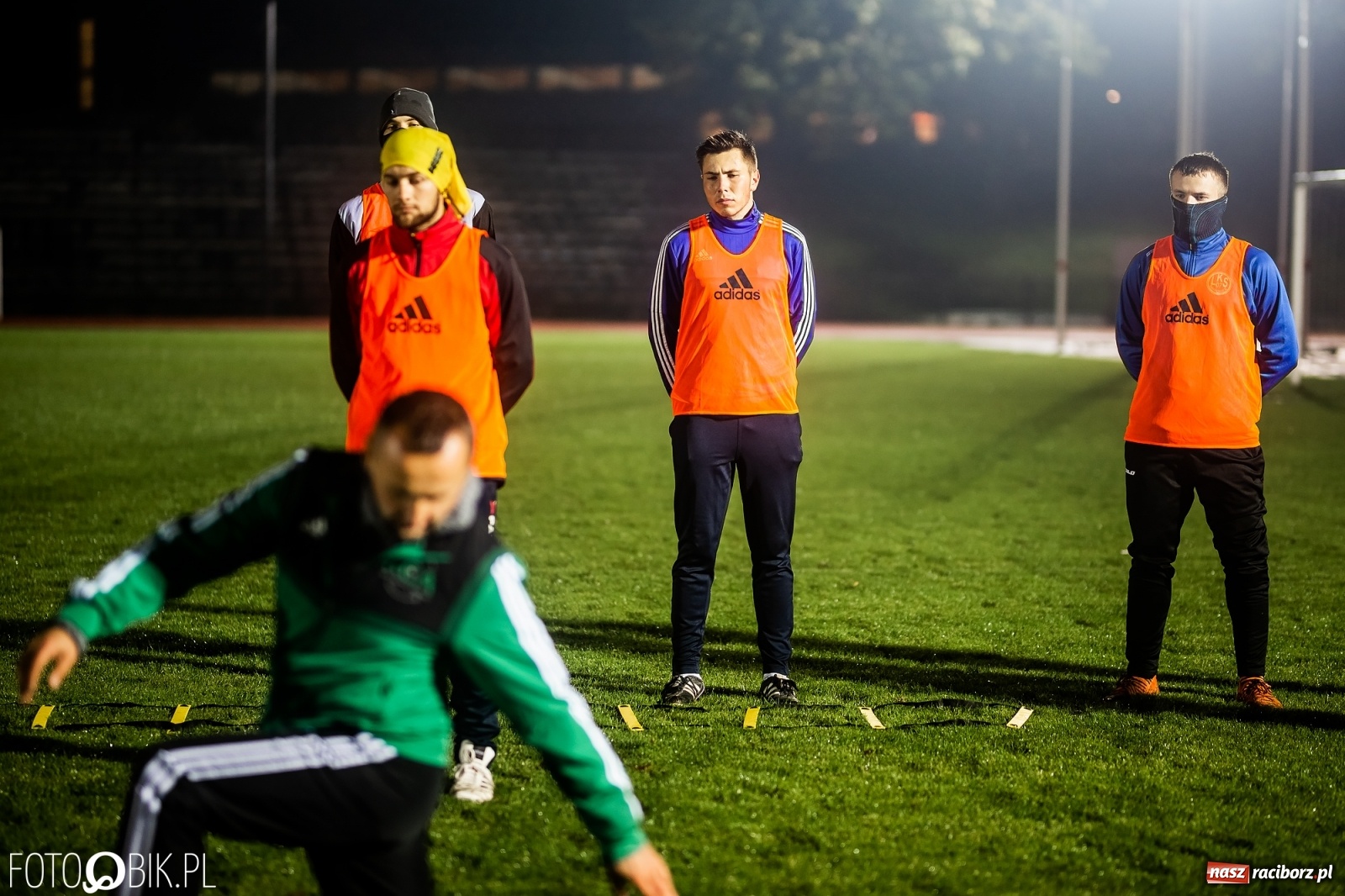Zdjęcie w galerii na portalu naszraciborz.pl: Właśnie tak trenują sędziowie Podokręgu Racibórz [FOTO] wiadomości z regionu