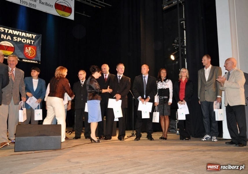 Zdjęcie w galerii na portalu naszraciborz.pl: Victoria Racibórz ma już 40 lat wiadomości z regionu