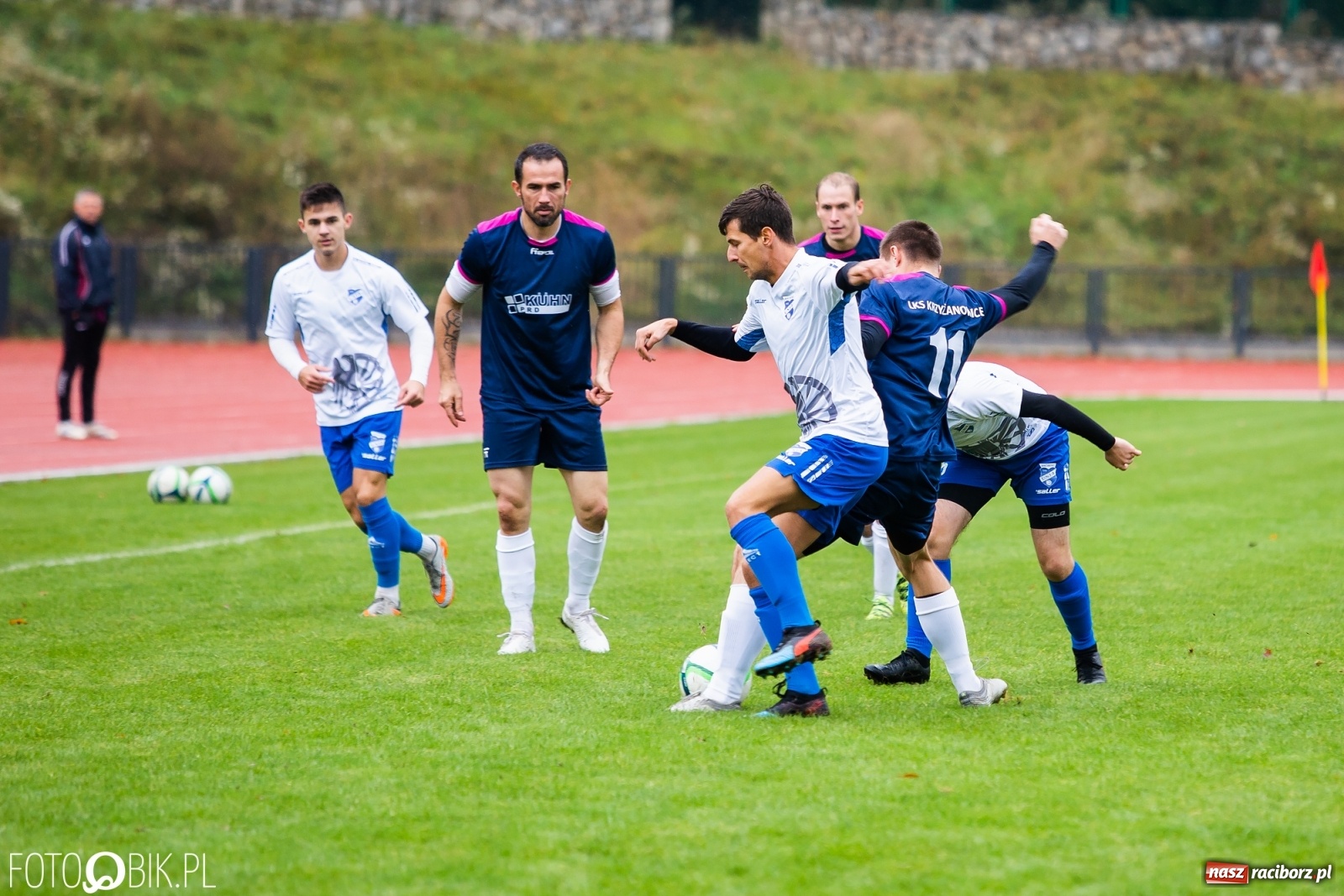 Zdjęcie w galerii na portalu naszraciborz.pl: Gol z połowy boiska ustawił spotkanie. Unia górą nad Krzyżanowicami [FOTO] wiadomości z regionu