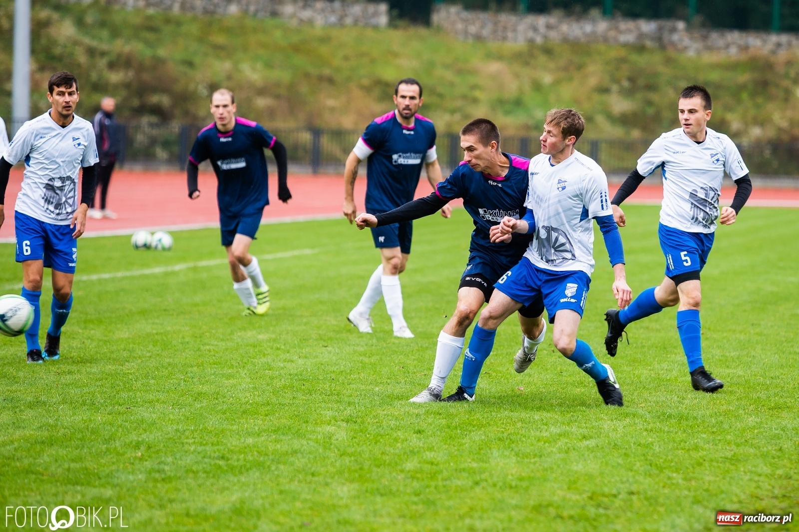 Zdjęcie w galerii na portalu naszraciborz.pl: Gol z połowy boiska ustawił spotkanie. Unia górą nad Krzyżanowicami [FOTO] wiadomości z regionu