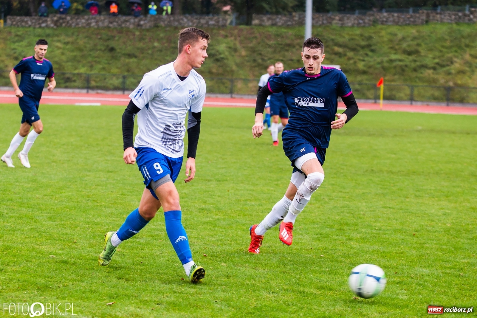 Zdjęcie w galerii na portalu naszraciborz.pl: Gol z połowy boiska ustawił spotkanie. Unia górą nad Krzyżanowicami [FOTO] wiadomości z regionu