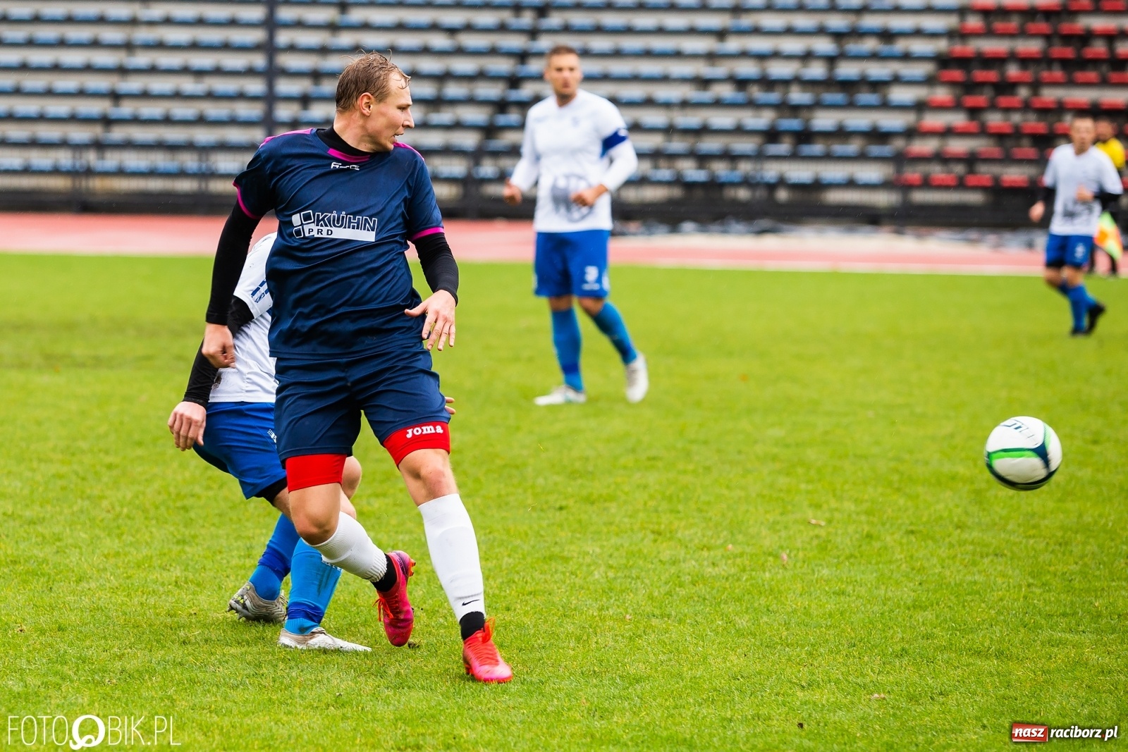 Zdjęcie w galerii na portalu naszraciborz.pl: Gol z połowy boiska ustawił spotkanie. Unia górą nad Krzyżanowicami [FOTO] wiadomości z regionu