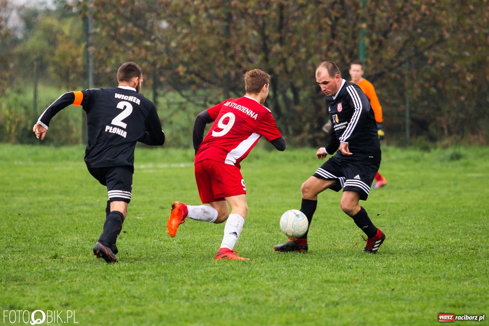 Zdjęcie w galerii na portalu naszraciborz.pl: Gdzie się podziała passa Płoni? Trzecia z rzędu porażka Wichru [FOTO] wiadomości z regionu