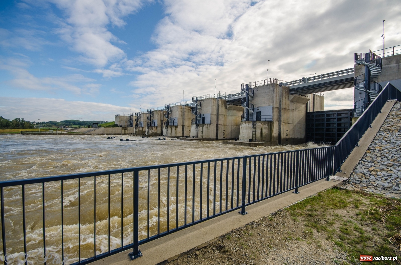Zdjęcie w galerii na portalu naszraciborz.pl: Jak pracował zbiornik Racibórz Dolny? Wody Polskie podsumowują wiadomości z regionu