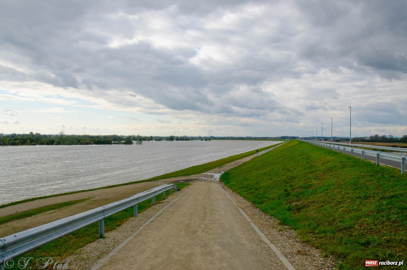 Zdjęcie w galerii na portalu naszraciborz.pl: Jak pracował zbiornik Racibórz Dolny? Wody Polskie podsumowują wiadomości z regionu