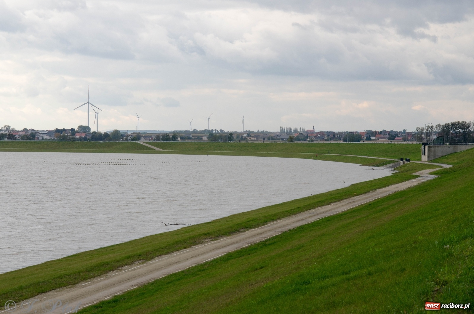 Zdjęcie w galerii na portalu naszraciborz.pl: Jak pracował zbiornik Racibórz Dolny? Wody Polskie podsumowują wiadomości z regionu