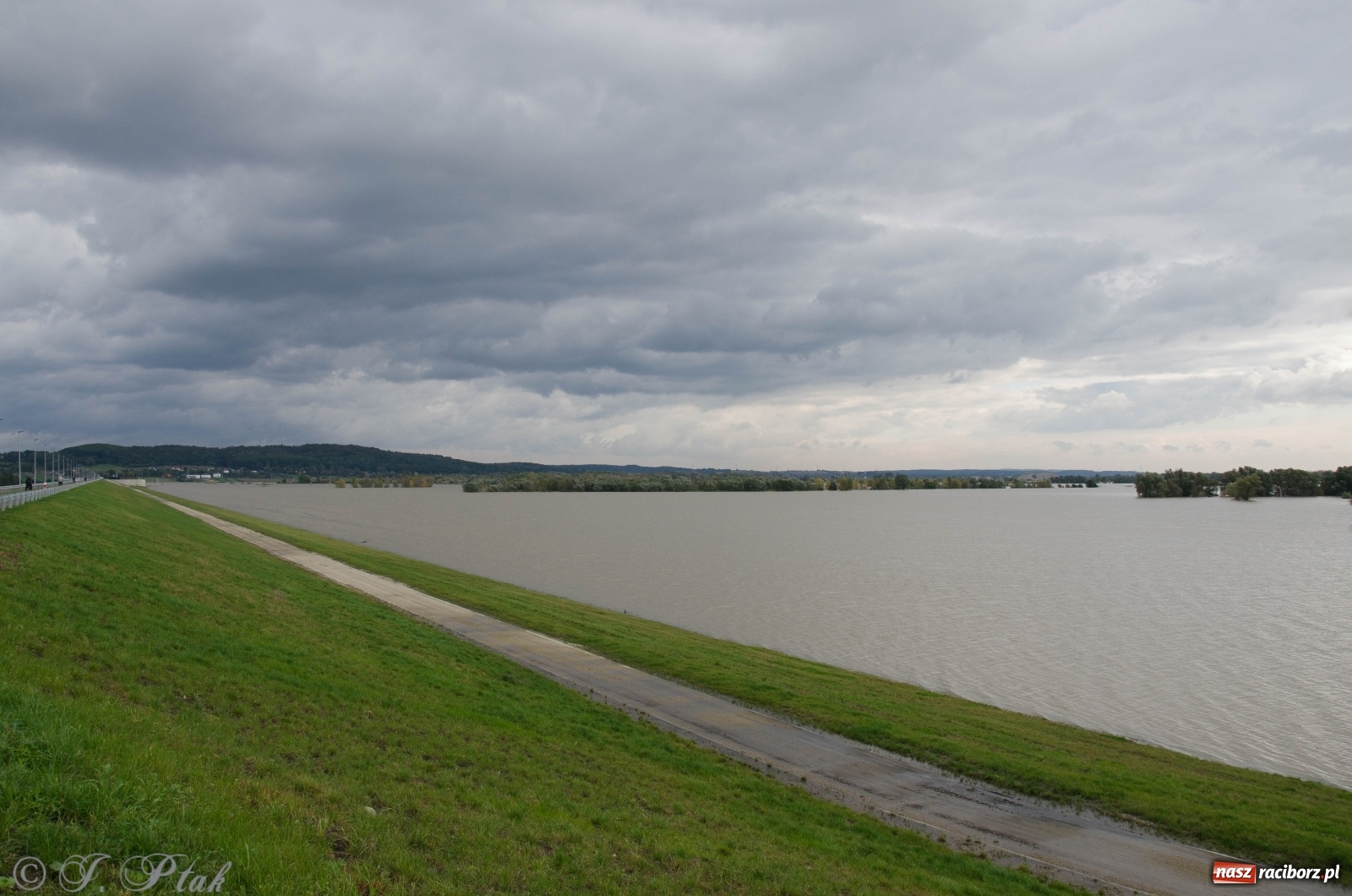 Zdjęcie w galerii na portalu naszraciborz.pl: Jak pracował zbiornik Racibórz Dolny? Wody Polskie podsumowują wiadomości z regionu