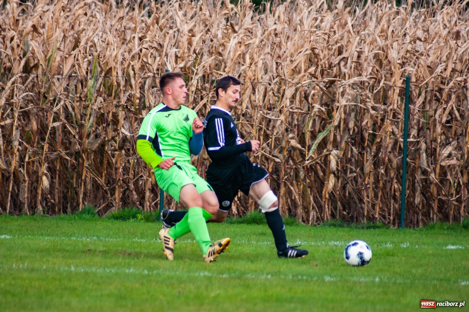 Zdjęcie w galerii na portalu naszraciborz.pl: C klasa. Wzmocnione Markowice nie sprostały wiceliderowi [FOTO] wiadomości z regionu