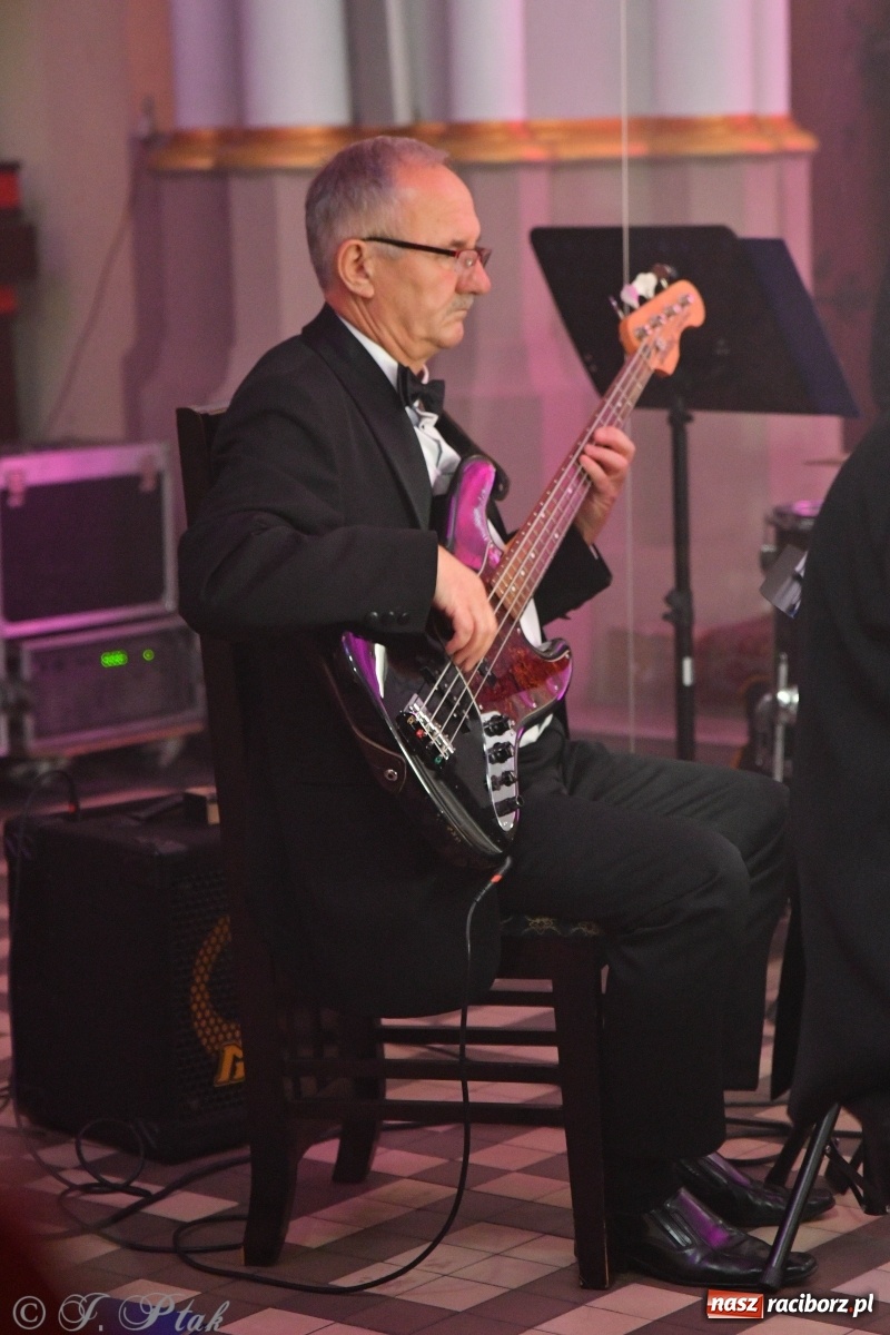 Zdjęcie w galerii na portalu naszraciborz.pl: Totus Tuus. Koncert papieski na Ostrogu [WIDEO] wiadomości z regionu