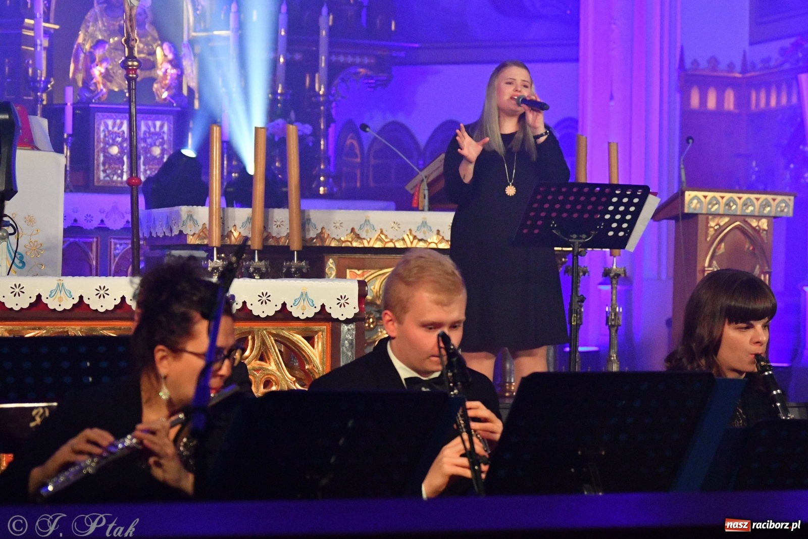 Zdjęcie w galerii na portalu naszraciborz.pl: Totus Tuus. Koncert papieski na Ostrogu [WIDEO] wiadomości z regionu