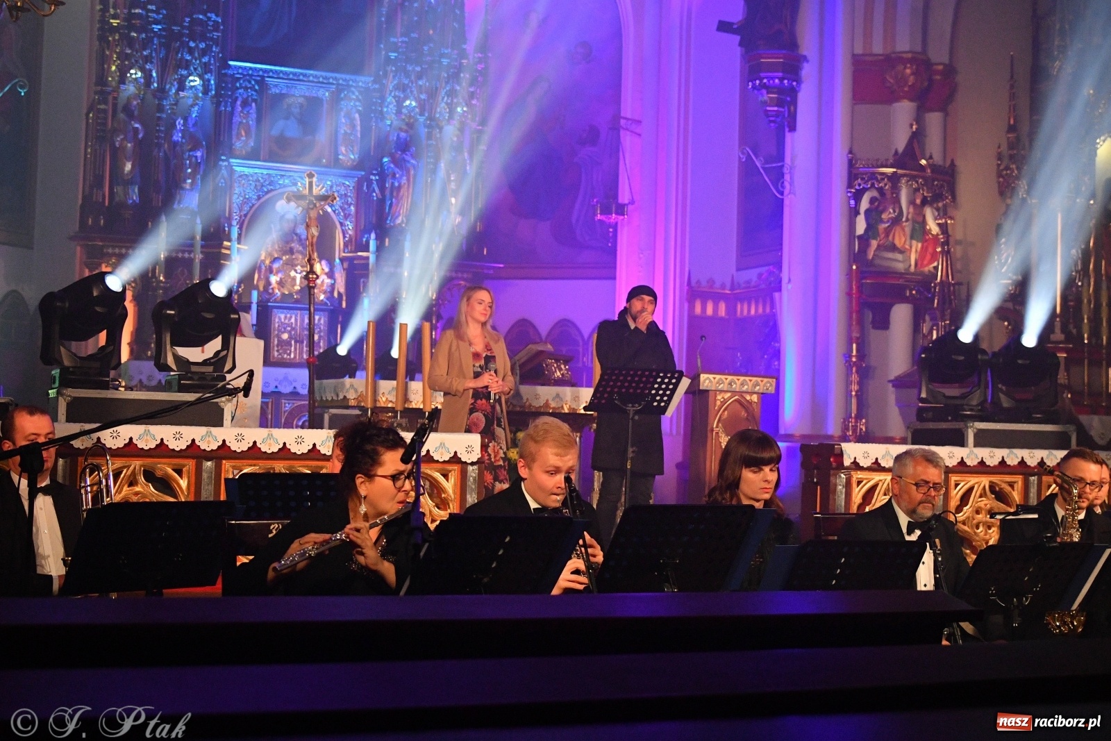 Zdjęcie w galerii na portalu naszraciborz.pl: Totus Tuus. Koncert papieski na Ostrogu [WIDEO] wiadomości z regionu