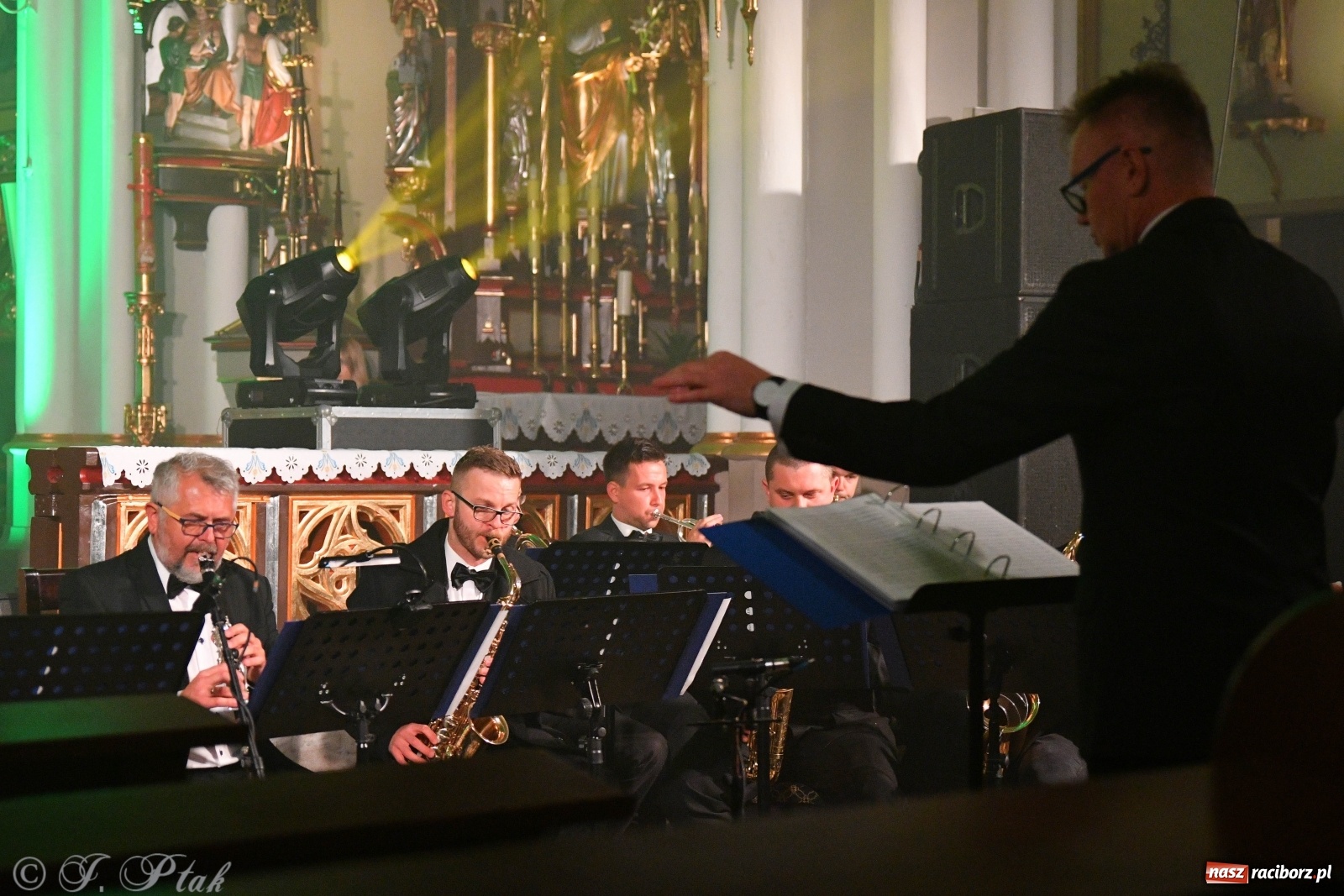 Zdjęcie w galerii na portalu naszraciborz.pl: Totus Tuus. Koncert papieski na Ostrogu [WIDEO] wiadomości z regionu