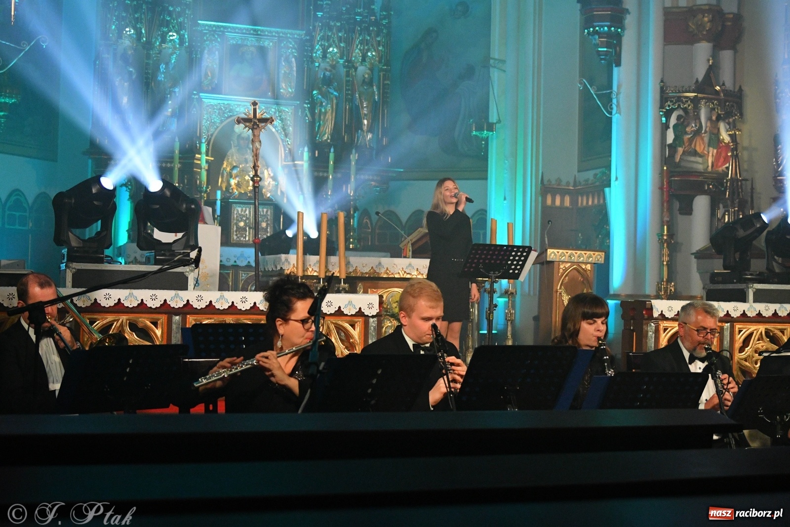 Zdjęcie w galerii na portalu naszraciborz.pl: Totus Tuus. Koncert papieski na Ostrogu [WIDEO] wiadomości z regionu