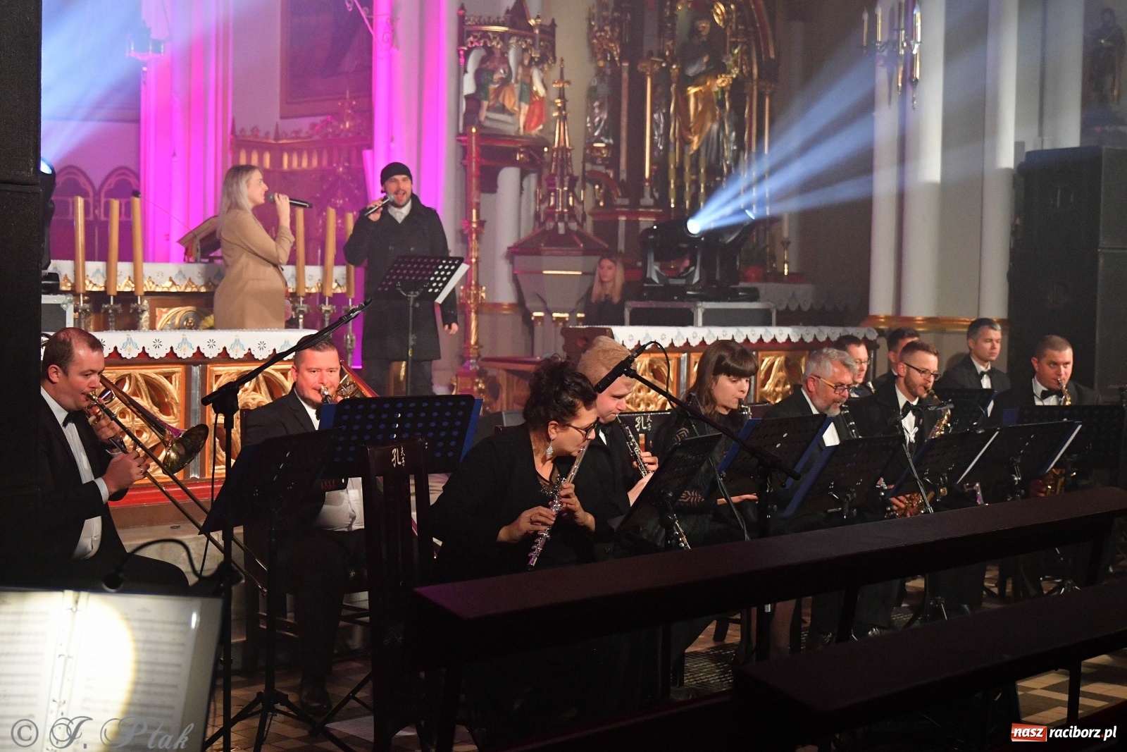 Zdjęcie w galerii na portalu naszraciborz.pl: Totus Tuus. Koncert papieski na Ostrogu [WIDEO] wiadomości z regionu