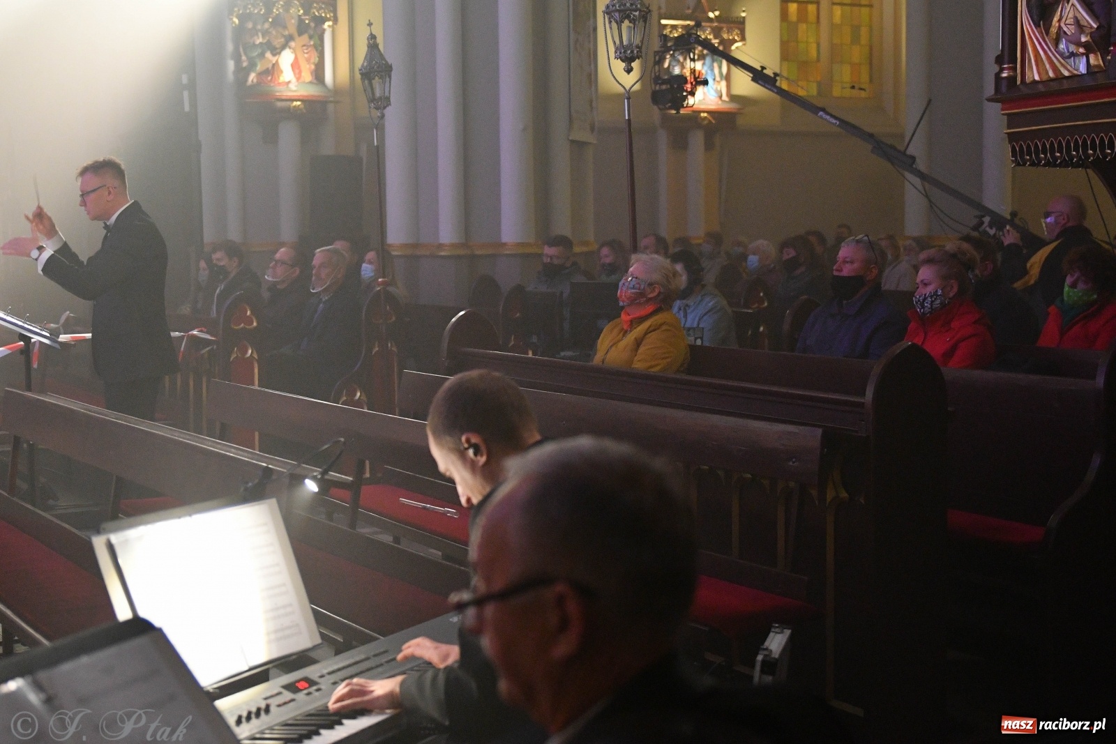 Zdjęcie w galerii na portalu naszraciborz.pl: Totus Tuus. Koncert papieski na Ostrogu [WIDEO] wiadomości z regionu
