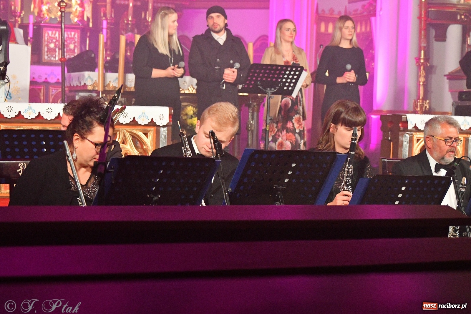 Zdjęcie w galerii na portalu naszraciborz.pl: Totus Tuus. Koncert papieski na Ostrogu [WIDEO] wiadomości z regionu