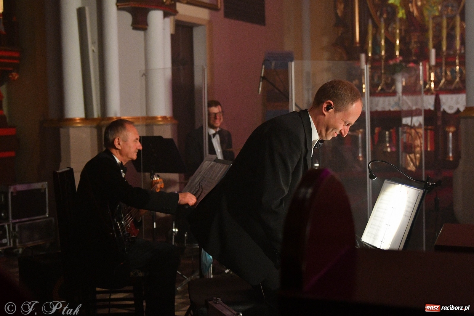 Zdjęcie w galerii na portalu naszraciborz.pl: Totus Tuus. Koncert papieski na Ostrogu [WIDEO] wiadomości z regionu