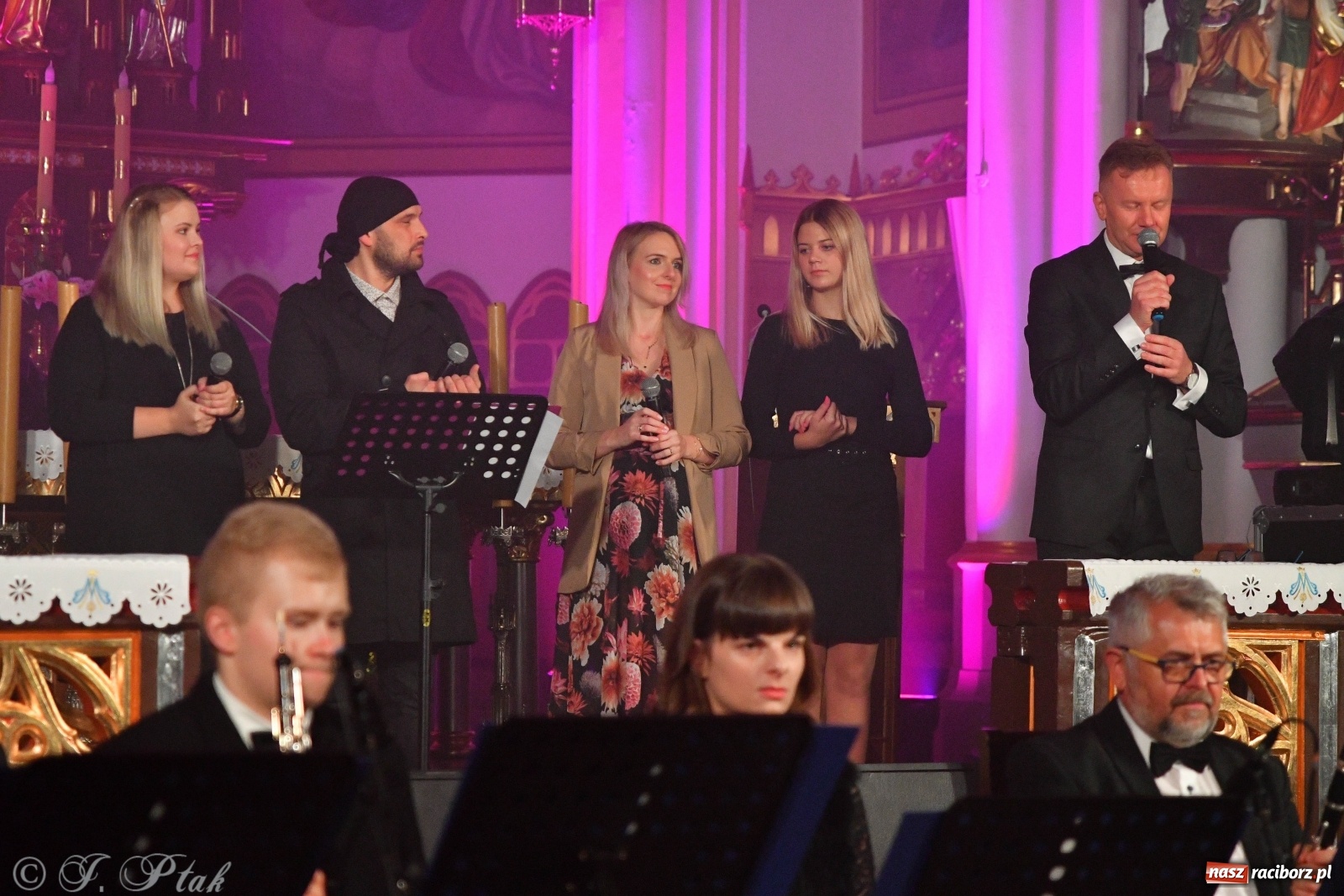 Zdjęcie w galerii na portalu naszraciborz.pl: Totus Tuus. Koncert papieski na Ostrogu [WIDEO] wiadomości z regionu