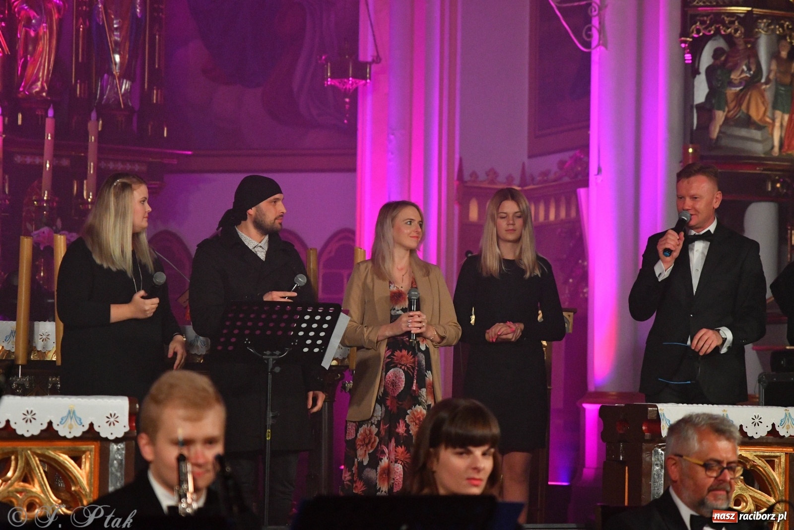 Zdjęcie w galerii na portalu naszraciborz.pl: Totus Tuus. Koncert papieski na Ostrogu [WIDEO] wiadomości z regionu