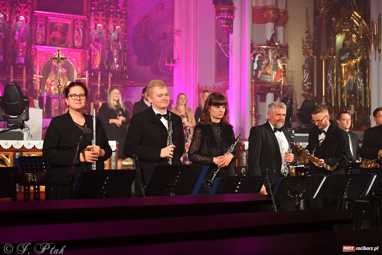 Zdjęcie w galerii na portalu naszraciborz.pl: Totus Tuus. Koncert papieski na Ostrogu [WIDEO] wiadomości z regionu