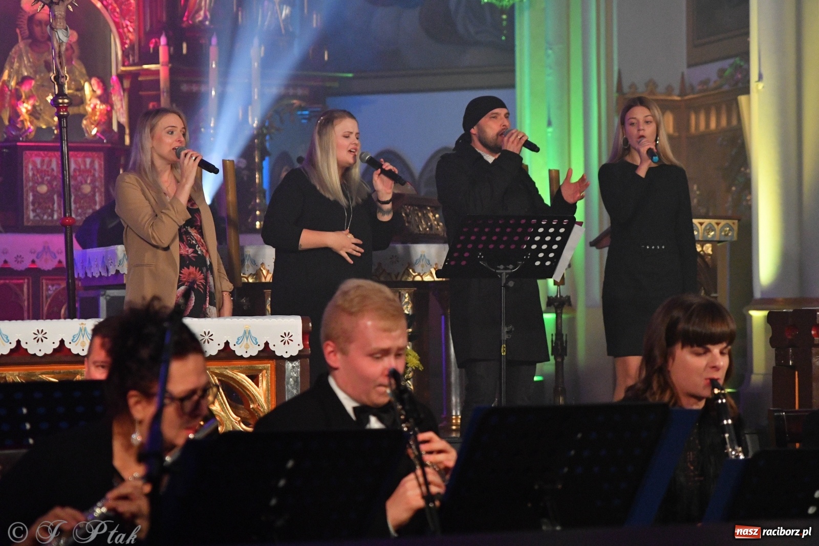 Zdjęcie w galerii na portalu naszraciborz.pl: Totus Tuus. Koncert papieski na Ostrogu [WIDEO] wiadomości z regionu