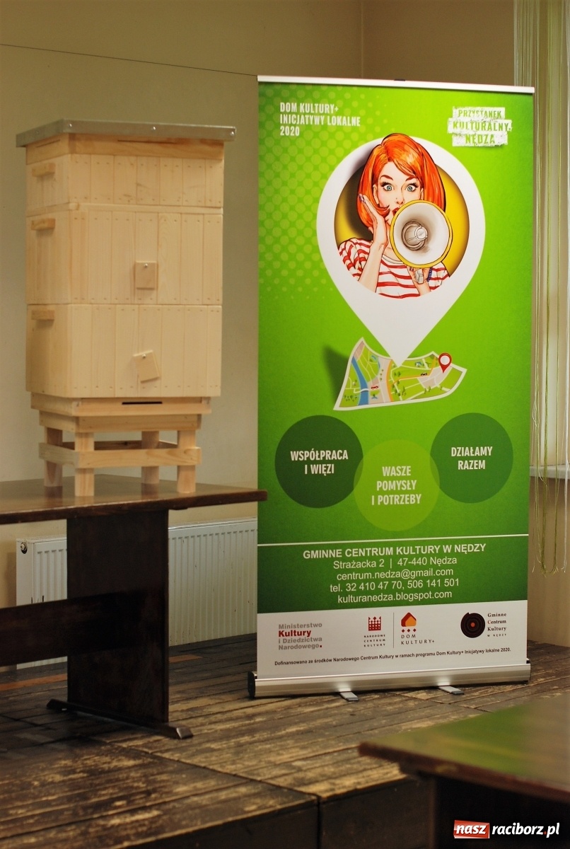 Zdjęcie w galerii na portalu naszraciborz.pl: Mała pszczoła, wielki problem. Warsztaty projektowania w Zawadzie Książęcej wiadomości z regionu