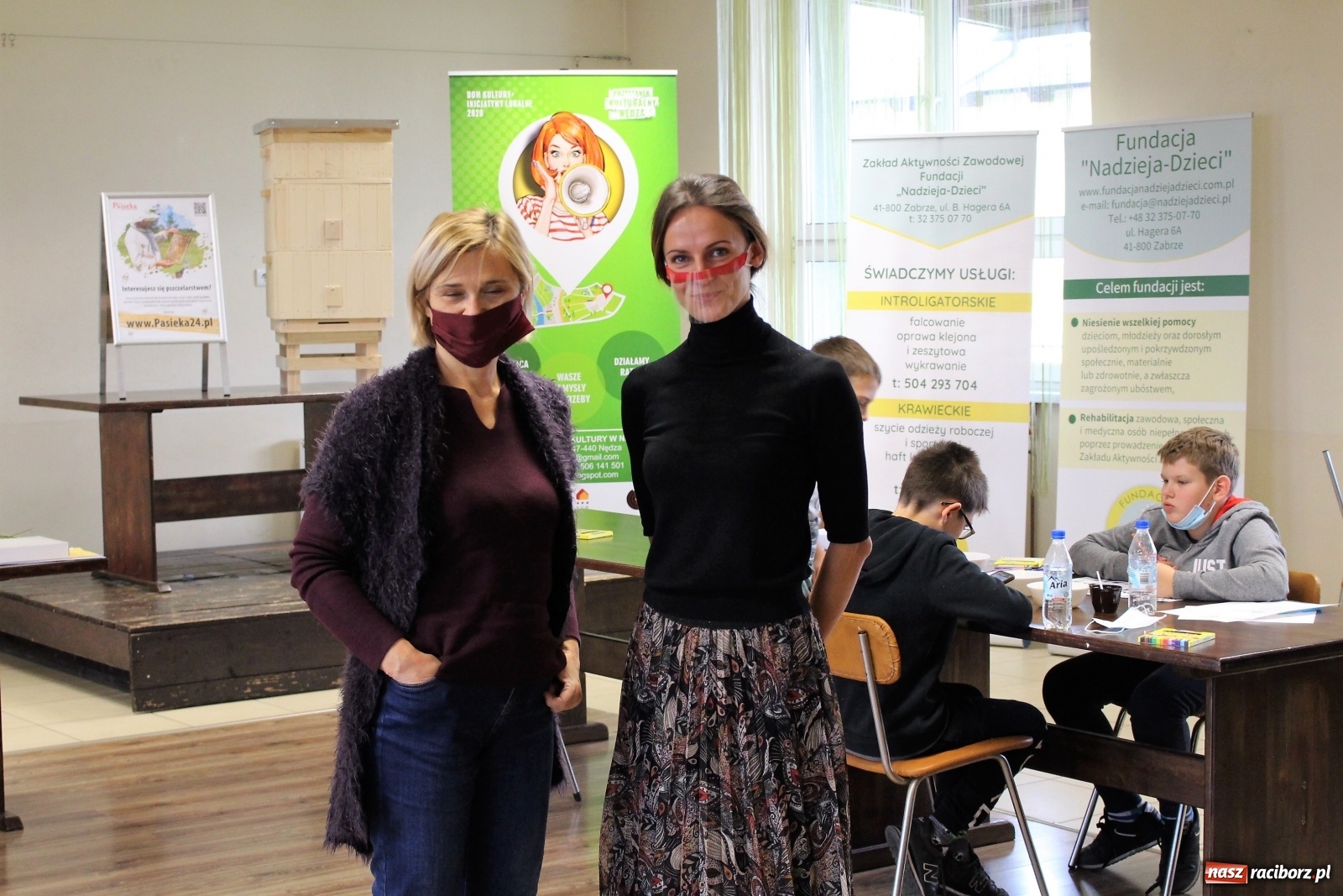 Zdjęcie w galerii na portalu naszraciborz.pl: Mała pszczoła, wielki problem. Warsztaty projektowania w Zawadzie Książęcej wiadomości z regionu