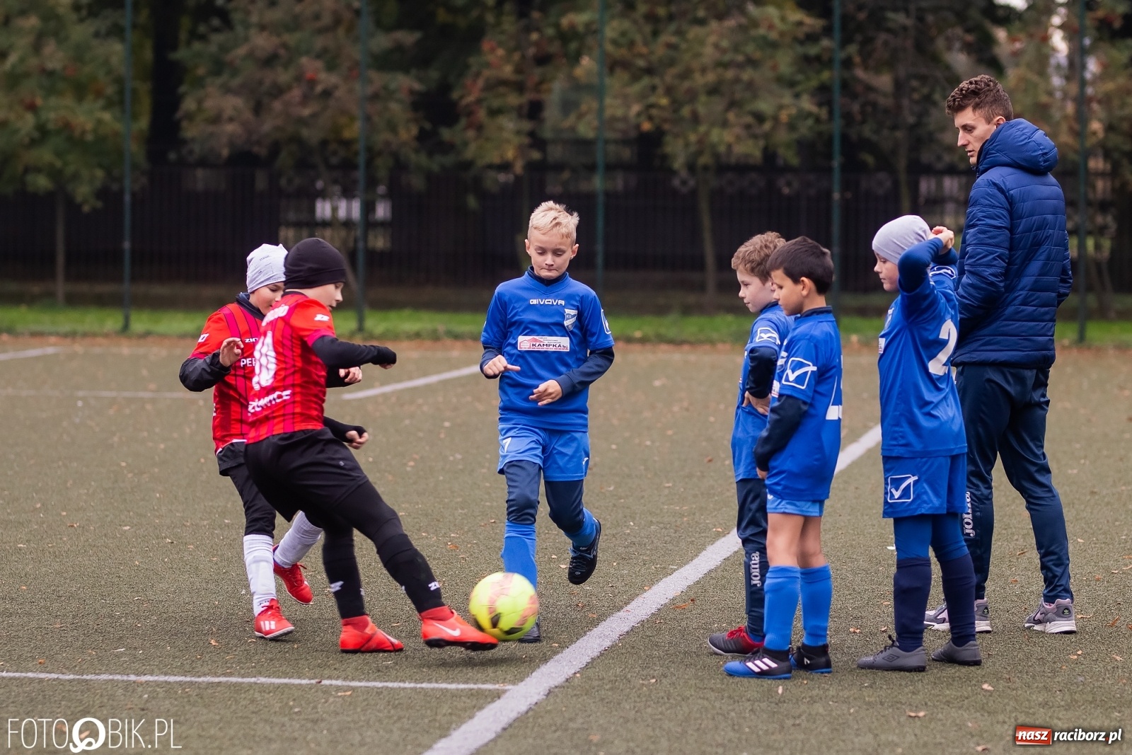 Zdjęcie w galerii na portalu naszraciborz.pl: Dziewiętnaście goli w meczu orlików. Raciborska Unia bez punktów [FOTO] wiadomości z regionu