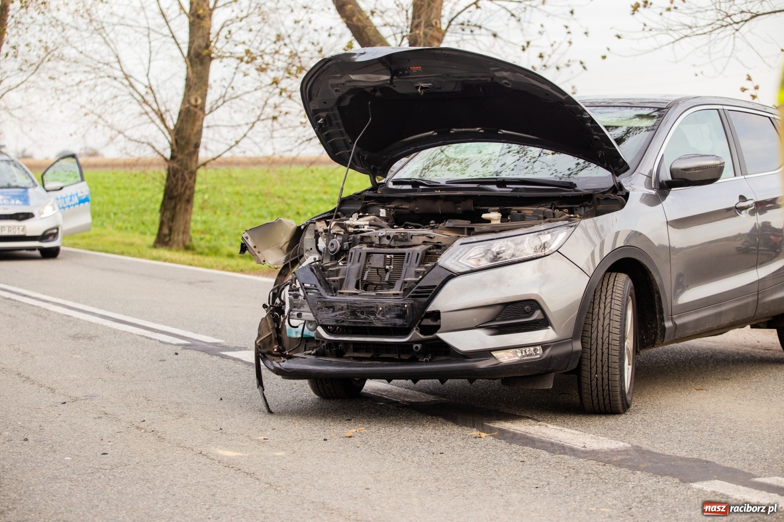 Zdjęcie w galerii na portalu naszraciborz.pl: Wypadek w Żerdzinach. Motocykl zderzył się z osobówką [FOTO] wiadomości z regionu