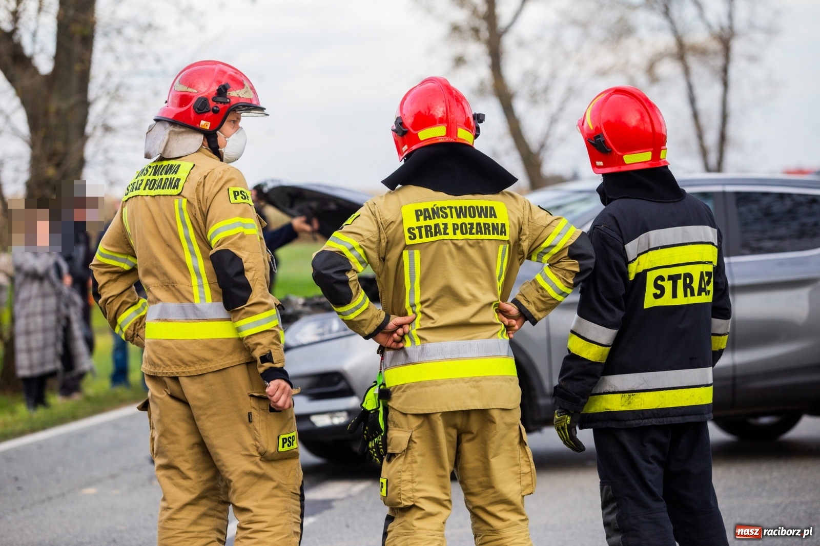 Zdjęcie w galerii na portalu naszraciborz.pl: Wypadek w Żerdzinach. Motocykl zderzył się z osobówką [FOTO] wiadomości z regionu