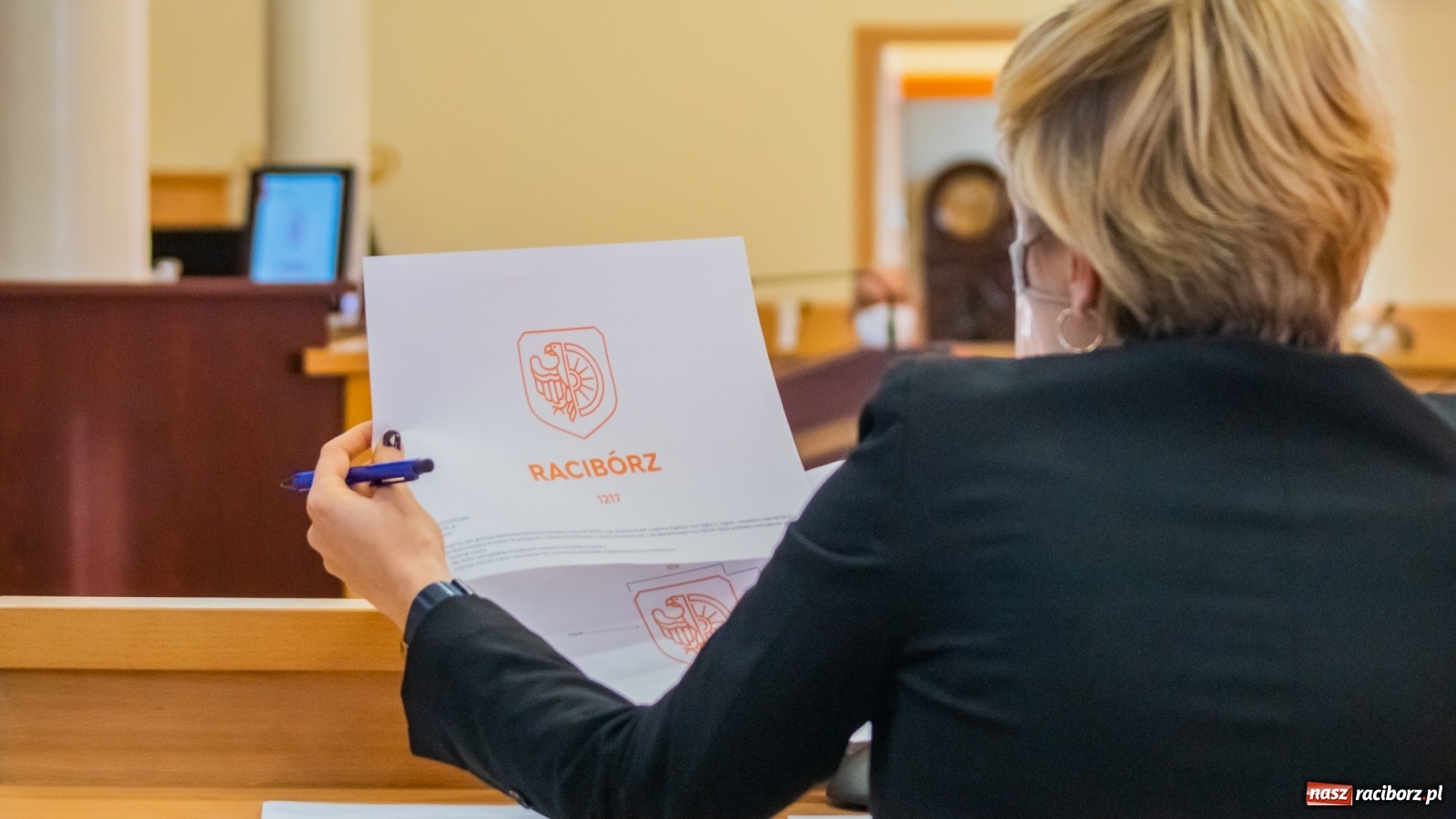 Zdjęcie w galerii na portalu naszraciborz.pl: Racibórz z nowym logo. Radni pochwalili projekt wiadomości z regionu