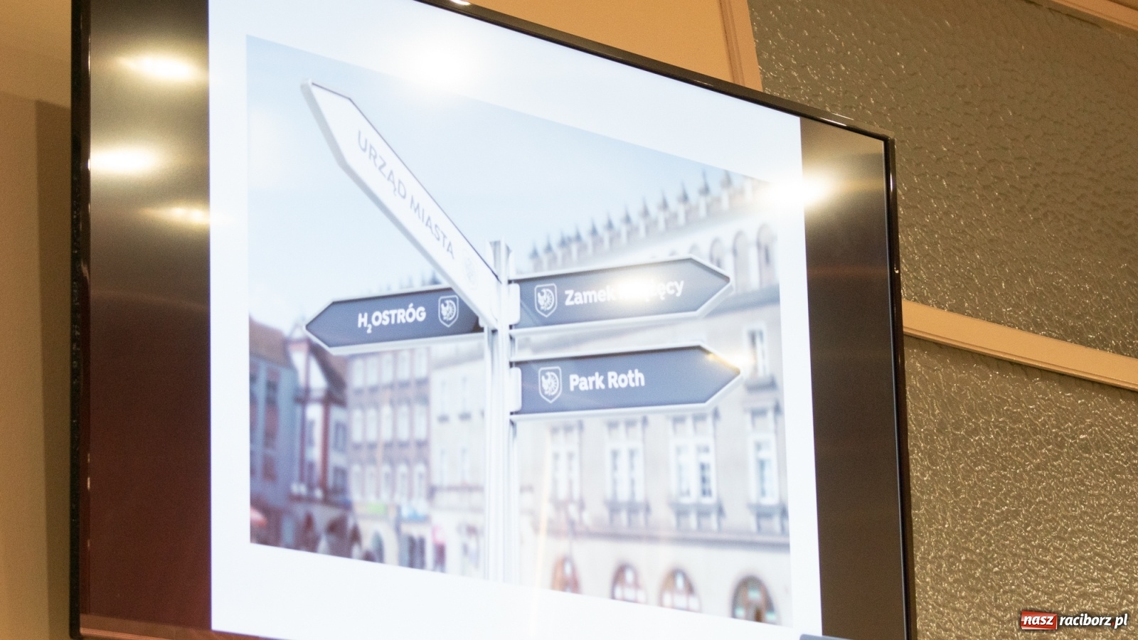 Zdjęcie w galerii na portalu naszraciborz.pl: Racibórz z nowym logo. Radni pochwalili projekt wiadomości z regionu