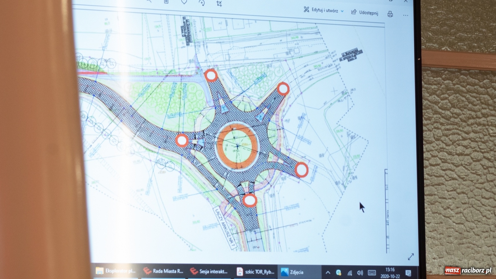 Zdjęcie w galerii na portalu naszraciborz.pl: Niekończące się dyskusje nad odpadami wiadomości z regionu