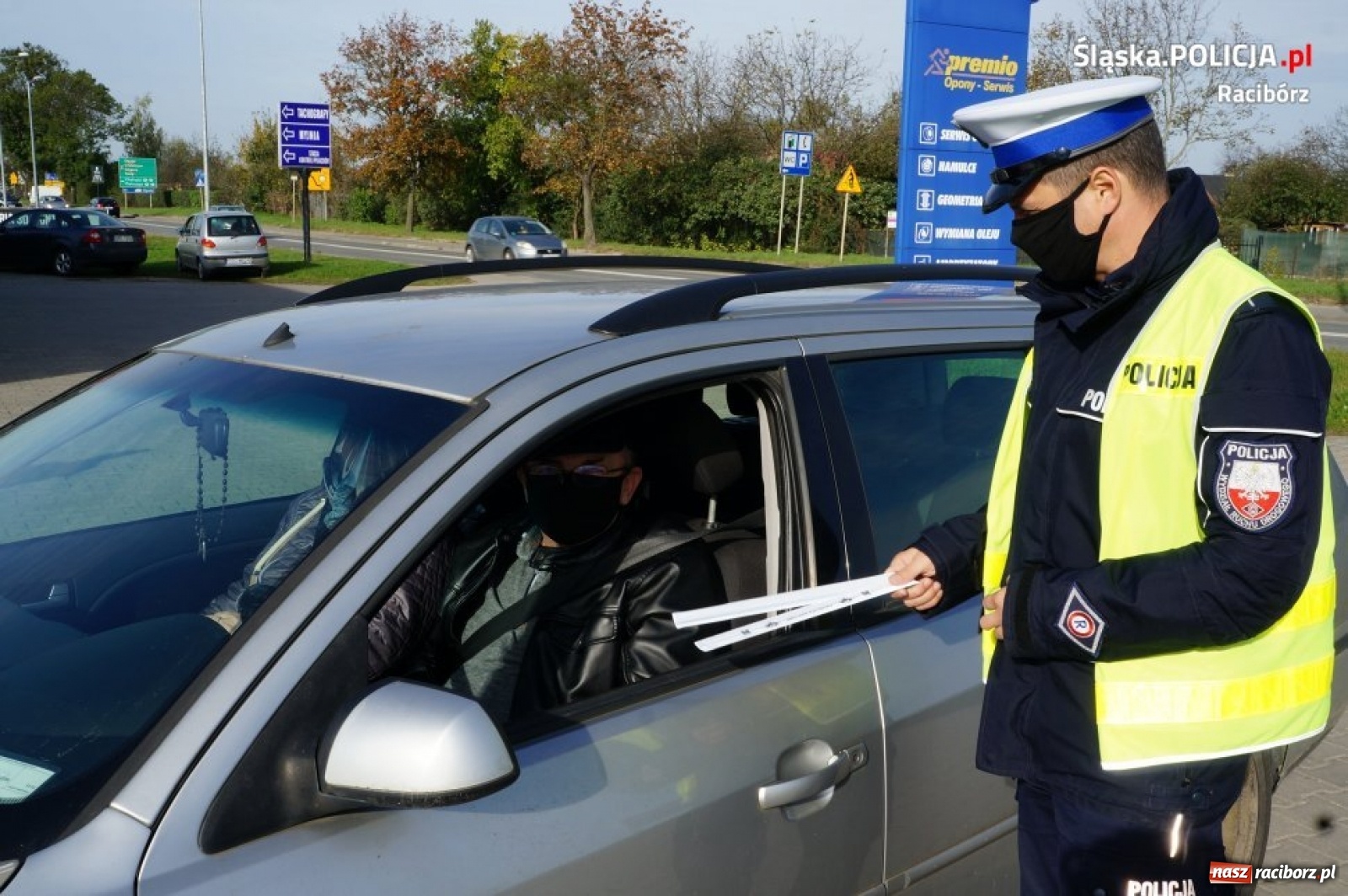 Zdjęcie w galerii na portalu naszraciborz.pl: Raciborska drogówka i diagności kontrolowali ustawienie świateł w pojazdach wiadomości z regionu