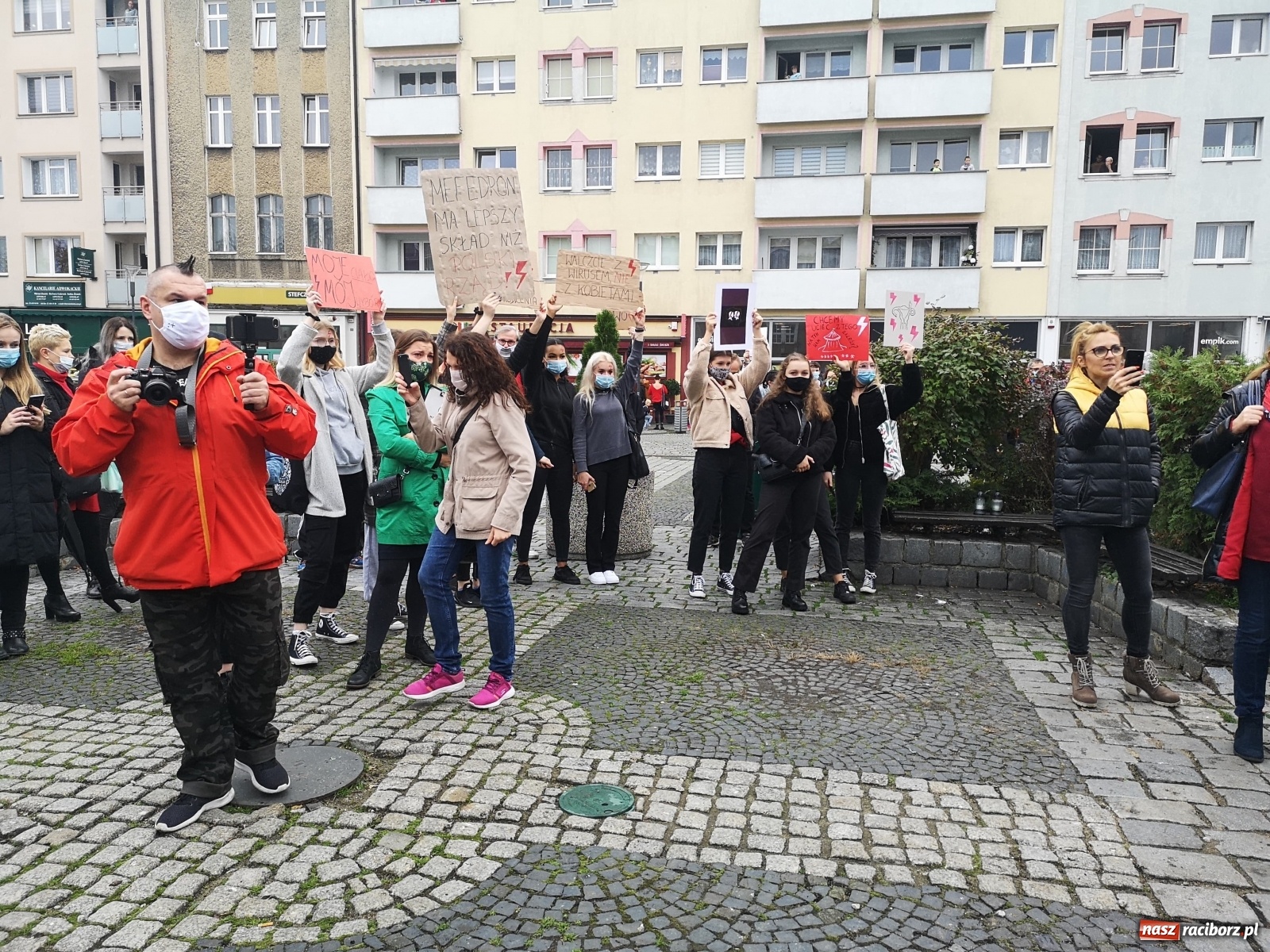 Zdjęcie w galerii na portalu naszraciborz.pl: Kraska: apeluję, by powstrzymać się od gromadzenia się, protesty mogą być bombą biologiczną. Dziś kolejny w Raciborzu  wiadomości z regionu