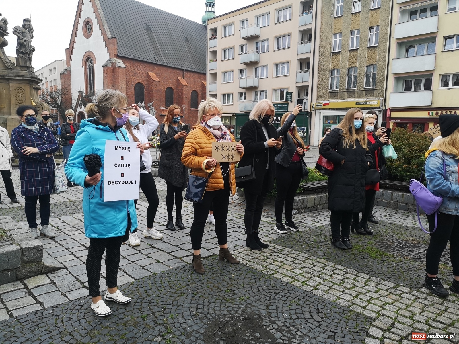 Zdjęcie w galerii na portalu naszraciborz.pl: Kraska: apeluję, by powstrzymać się od gromadzenia się, protesty mogą być bombą biologiczną. Dziś kolejny w Raciborzu  wiadomości z regionu
