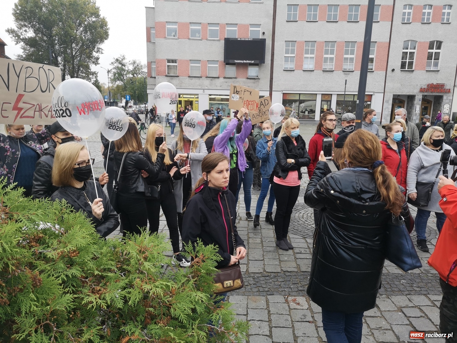 Zdjęcie w galerii na portalu naszraciborz.pl: Kraska: apeluję, by powstrzymać się od gromadzenia się, protesty mogą być bombą biologiczną. Dziś kolejny w Raciborzu  wiadomości z regionu