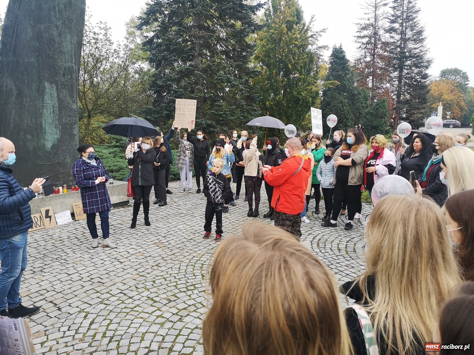 Zdjęcie w galerii na portalu naszraciborz.pl: Kraska: apeluję, by powstrzymać się od gromadzenia się, protesty mogą być bombą biologiczną. Dziś kolejny w Raciborzu  wiadomości z regionu
