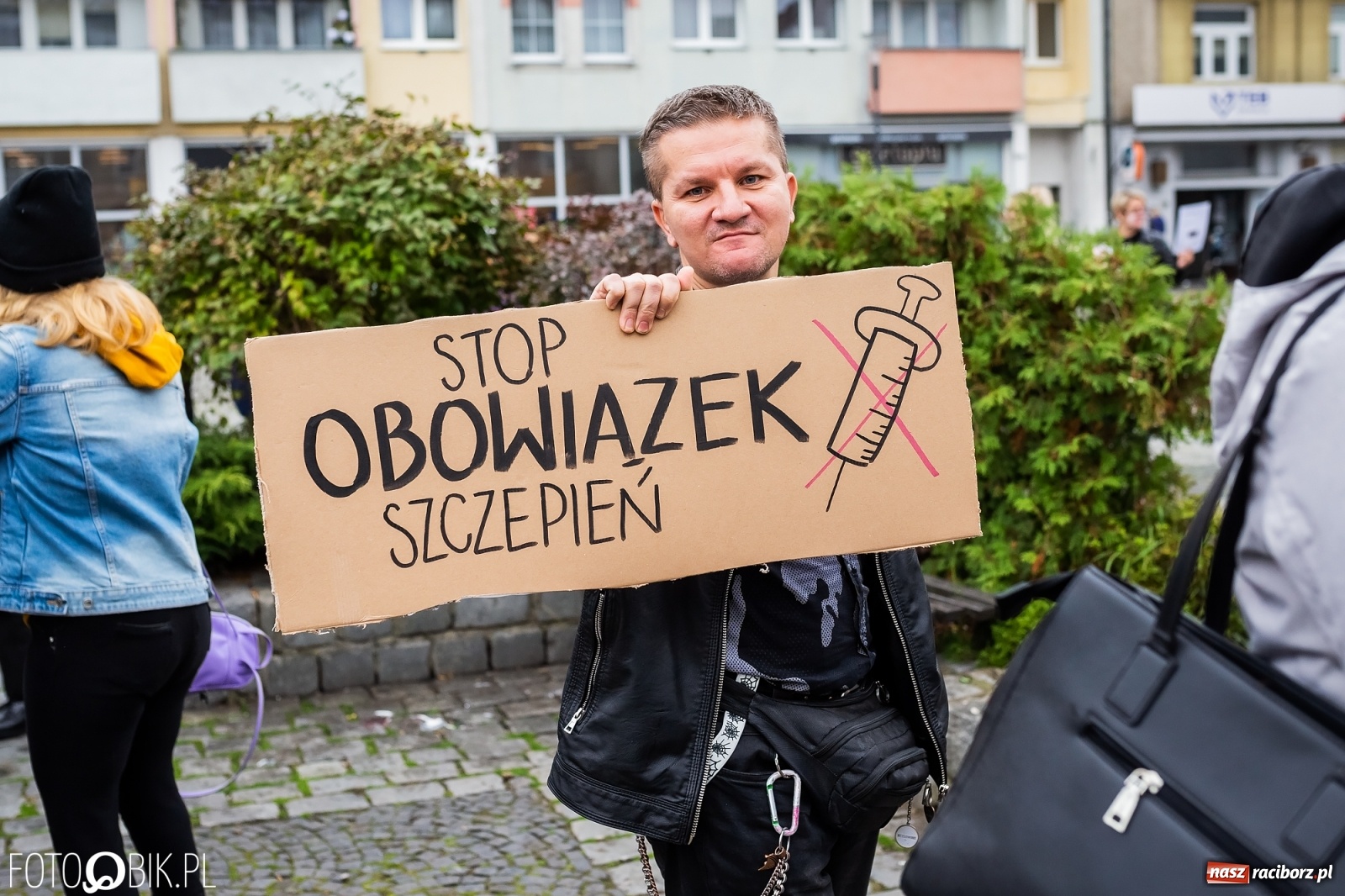 Zdjęcie w galerii na portalu naszraciborz.pl: Kraska: apeluję, by powstrzymać się od gromadzenia się, protesty mogą być bombą biologiczną. Dziś kolejny w Raciborzu  wiadomości z regionu