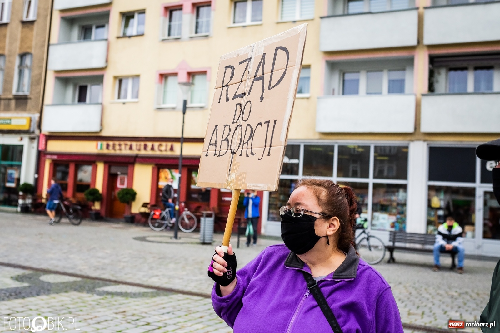 Zdjęcie w galerii na portalu naszraciborz.pl: Kraska: apeluję, by powstrzymać się od gromadzenia się, protesty mogą być bombą biologiczną. Dziś kolejny w Raciborzu  wiadomości z regionu