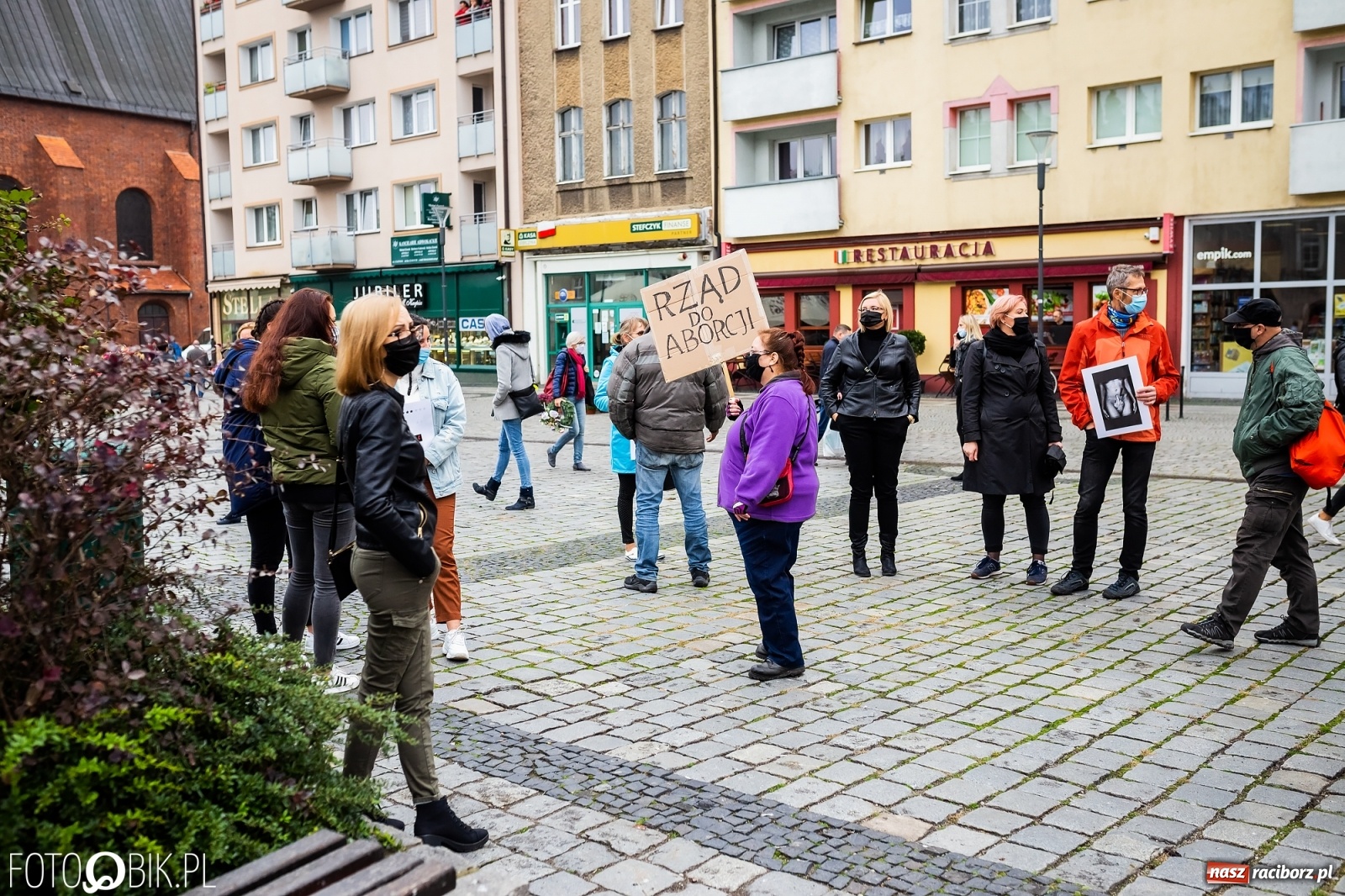 Zdjęcie w galerii na portalu naszraciborz.pl: Kraska: apeluję, by powstrzymać się od gromadzenia się, protesty mogą być bombą biologiczną. Dziś kolejny w Raciborzu  wiadomości z regionu