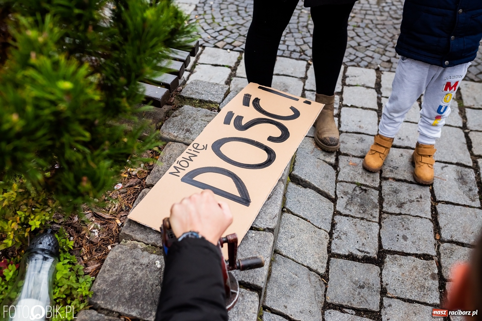 Zdjęcie w galerii na portalu naszraciborz.pl: Kraska: apeluję, by powstrzymać się od gromadzenia się, protesty mogą być bombą biologiczną. Dziś kolejny w Raciborzu  wiadomości z regionu