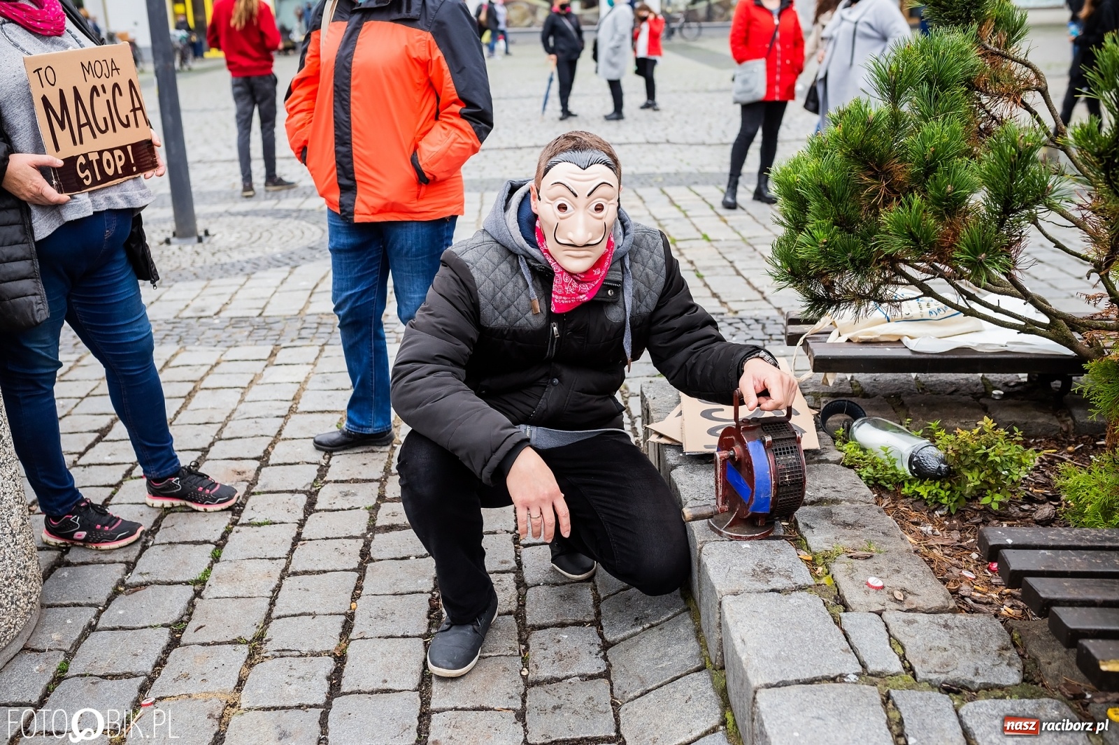 Zdjęcie w galerii na portalu naszraciborz.pl: Kraska: apeluję, by powstrzymać się od gromadzenia się, protesty mogą być bombą biologiczną. Dziś kolejny w Raciborzu  wiadomości z regionu